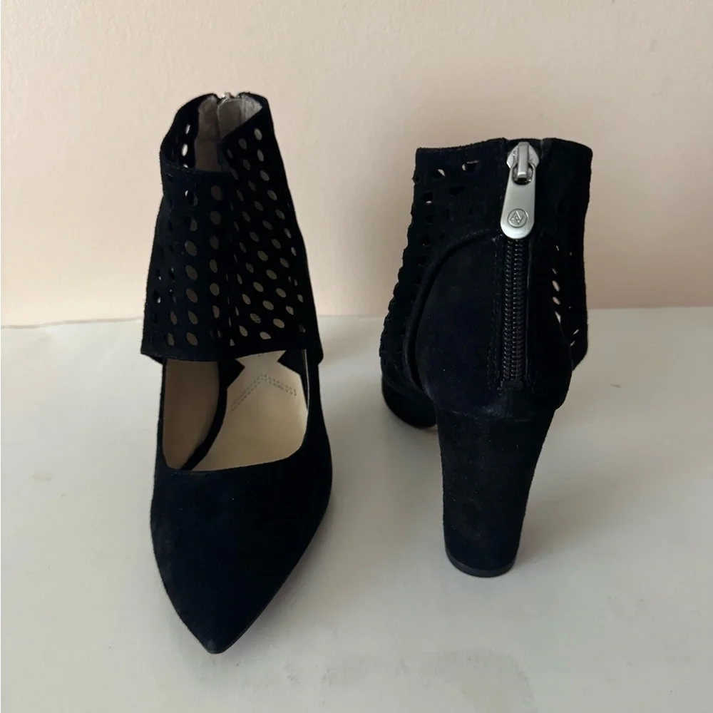 Adrienne Vittadini Nobbe Black Suede Heels with zipper. Size: 7.5